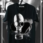Skurriles Herren und Damen T-Shirt in schwarz mit einem Mann der eine Gasmaske trägt.